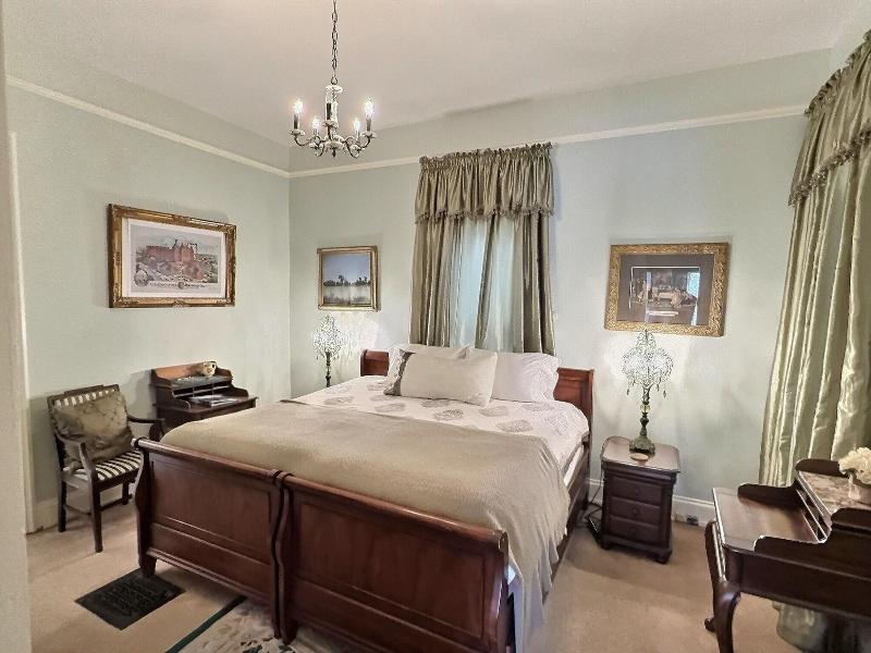Lasalle Guest House image