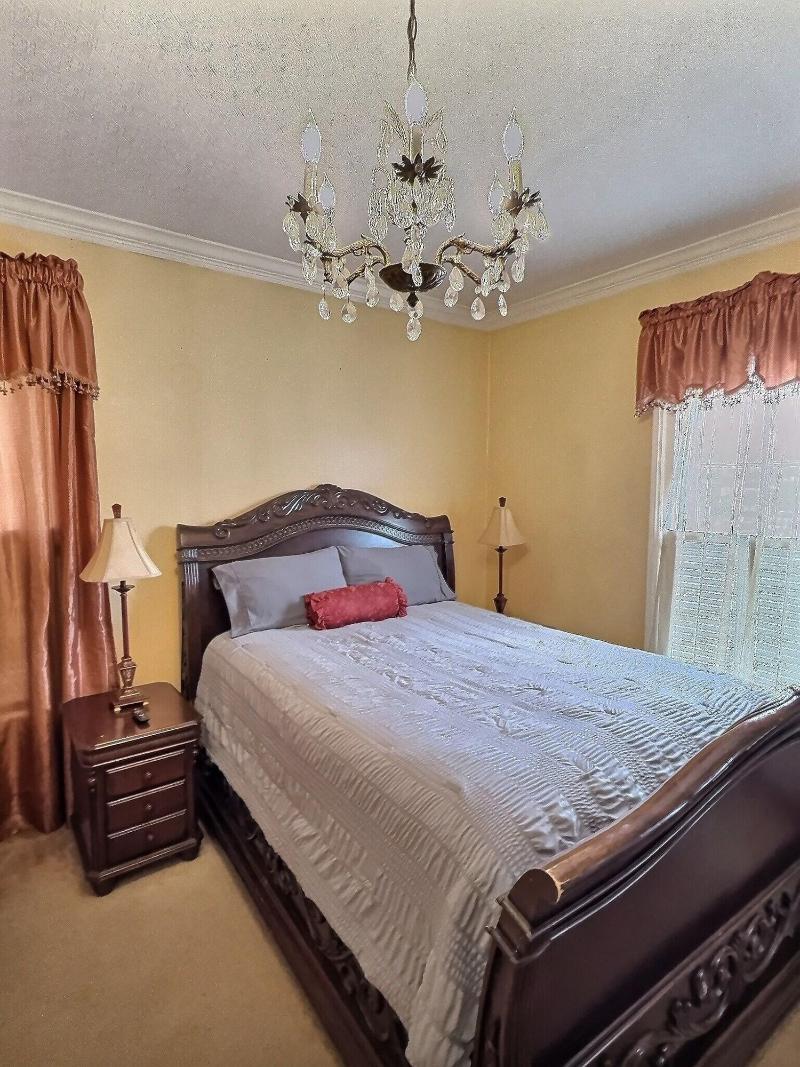 Lasalle Guest House image