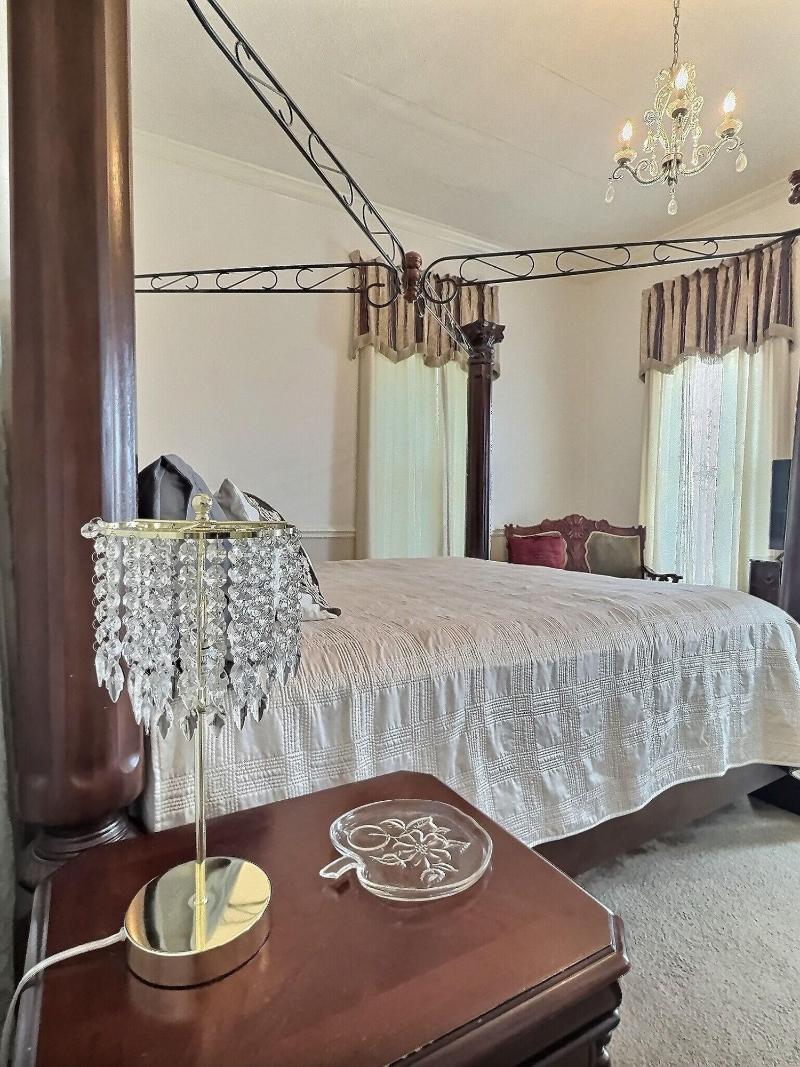 Lasalle Guest House image