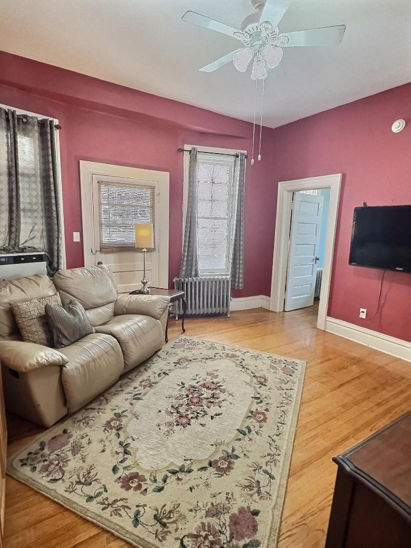 Lasalle Guest House image