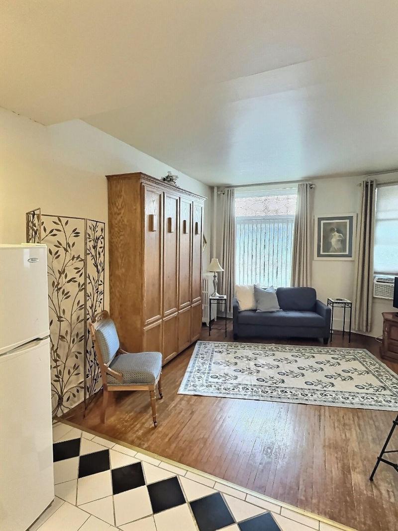 Lasalle Guest House image