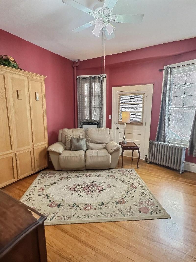 Lasalle Guest House image