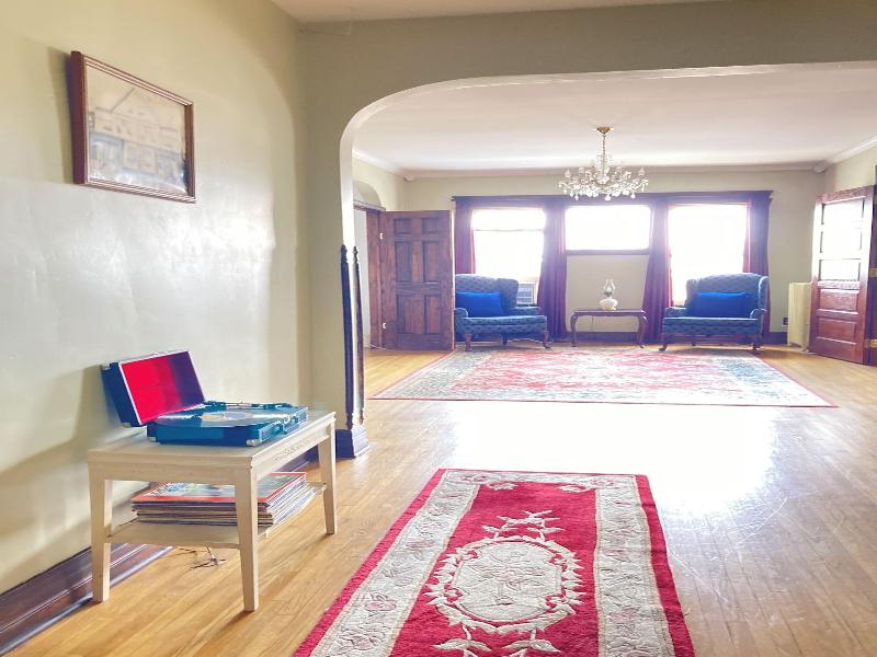 Lasalle Guest House image
