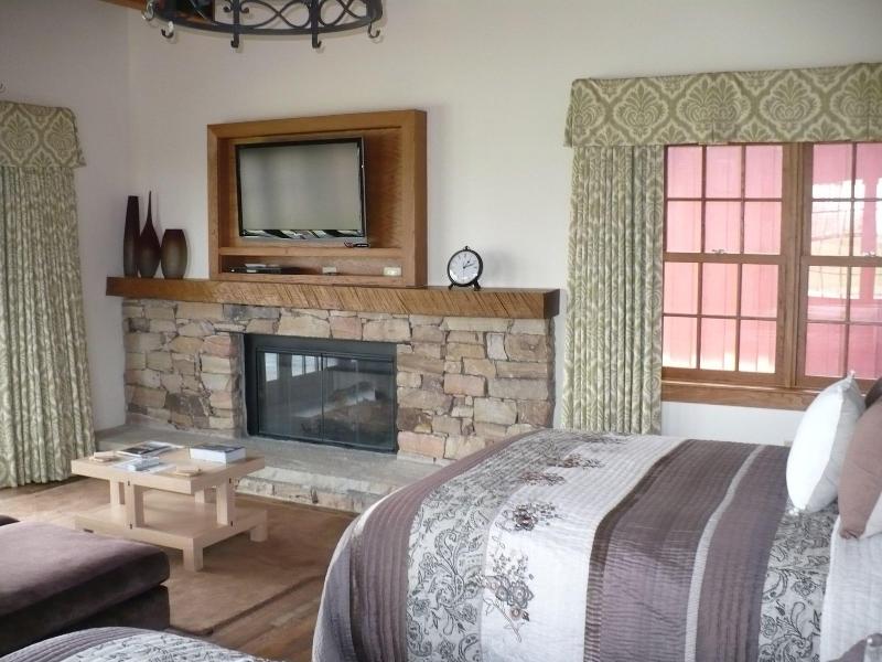 Lodge And Cottages At Primland image
