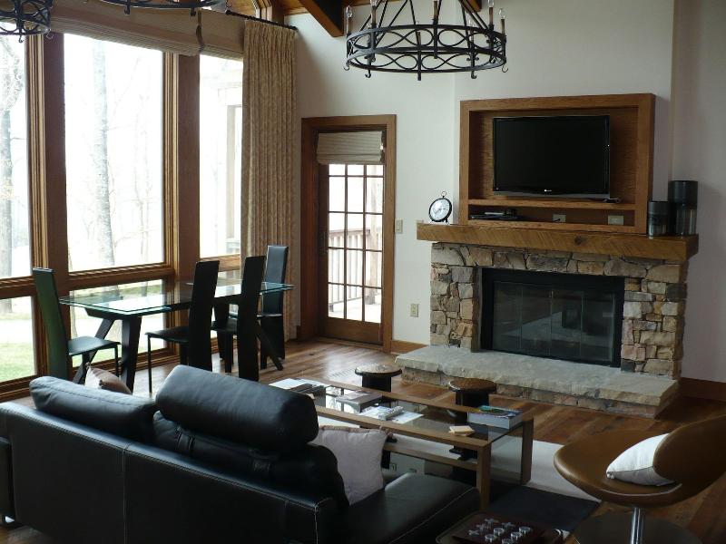 Lodge And Cottages At Primland image