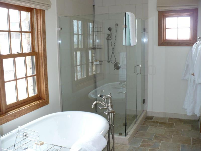 Lodge And Cottages At Primland image