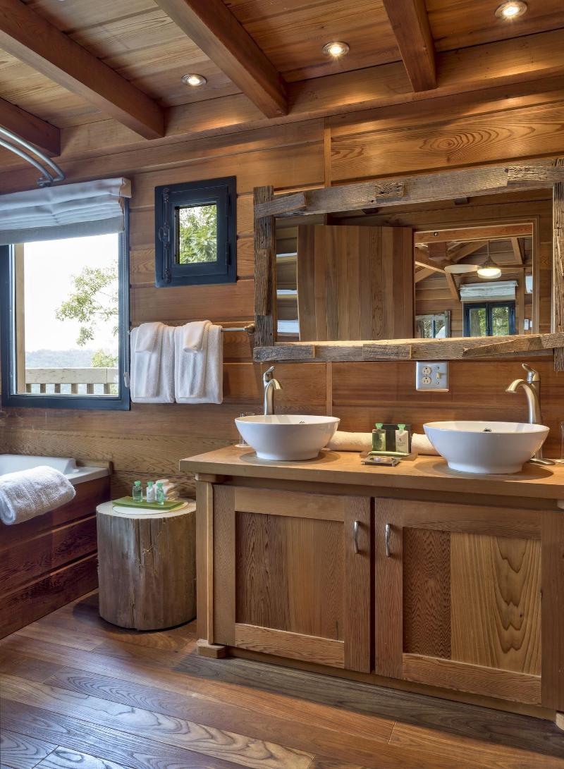 Lodge And Cottages At Primland image