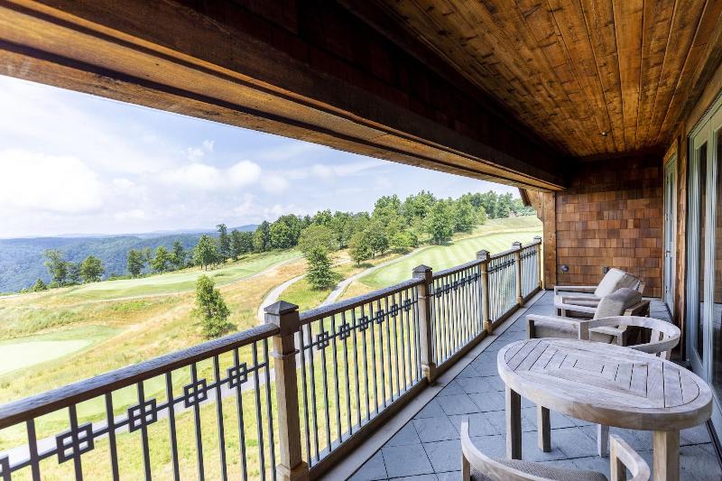 Lodge And Cottages At Primland image