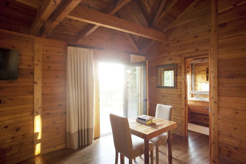 Lodge And Cottages At Primland image