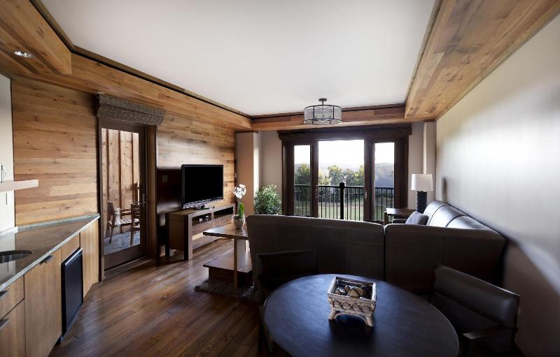 Lodge And Cottages At Primland image