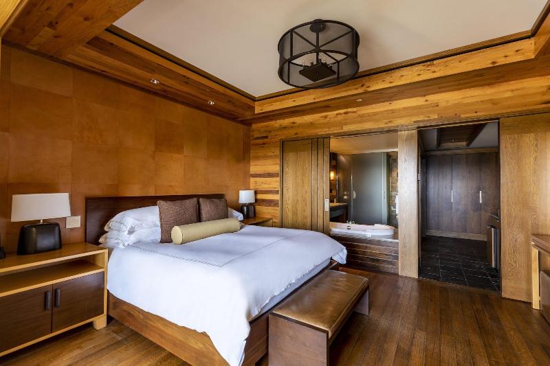 Lodge And Cottages At Primland image