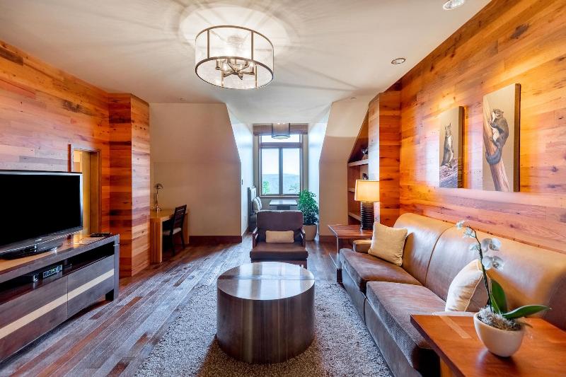 Lodge And Cottages At Primland image