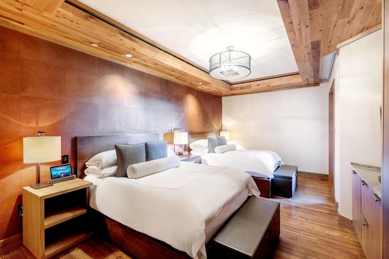 Lodge And Cottages At Primland image