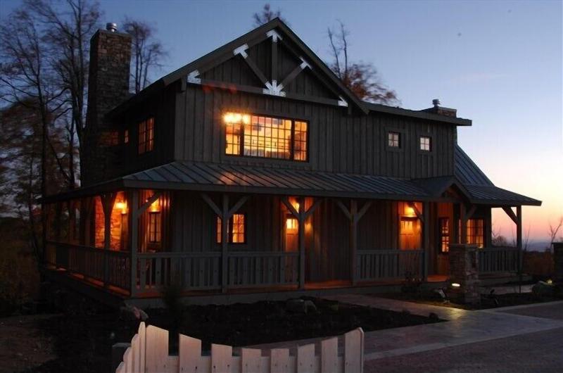 Lodge And Cottages At Primland image