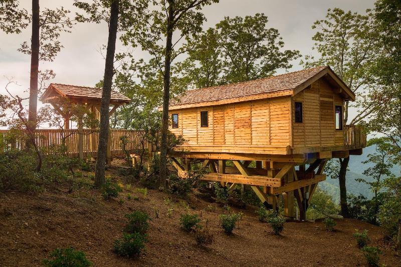 Lodge And Cottages At Primland image