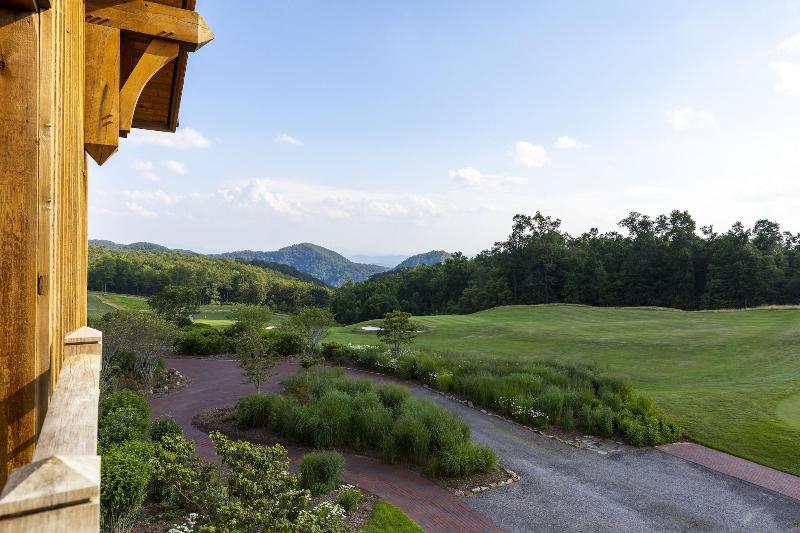 Lodge And Cottages At Primland image