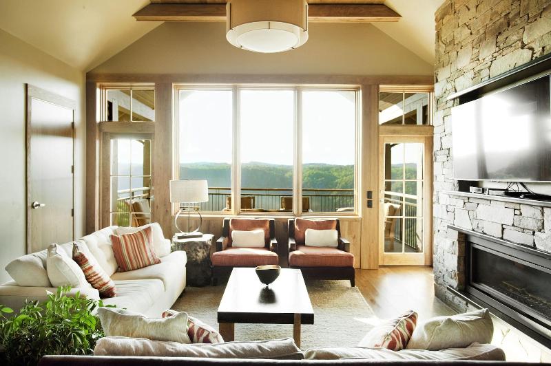 Lodge And Cottages At Primland image
