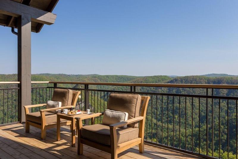 Lodge And Cottages At Primland image