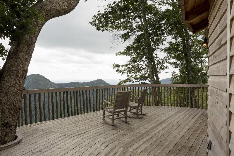 Lodge And Cottages At Primland image