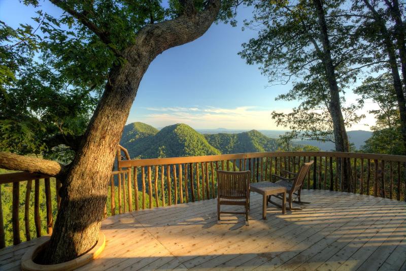 Lodge And Cottages At Primland image
