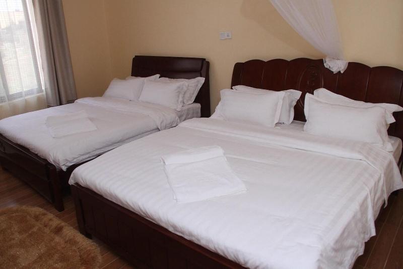 TrippleO's Hotel image