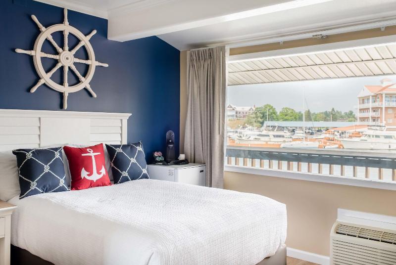 Capt. Thomson's Resort image