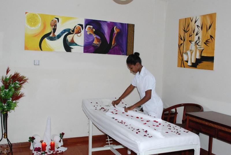 Addis Amba Hotel image 10