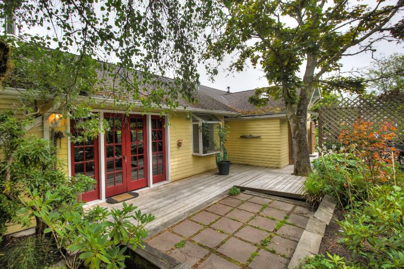 Country Cottage Of Langley image