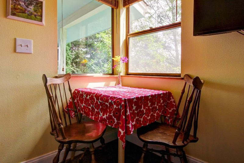 Country Cottage Of Langley image