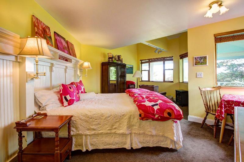 Country Cottage Of Langley image