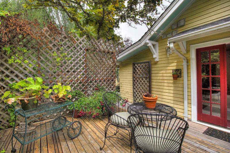 Country Cottage Of Langley image