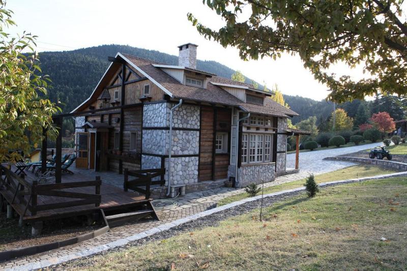 Vasilikia Mountain Farm & Retreat image