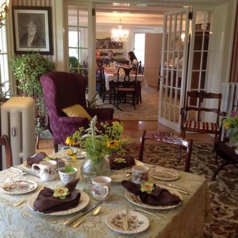 Harbour House Inn image