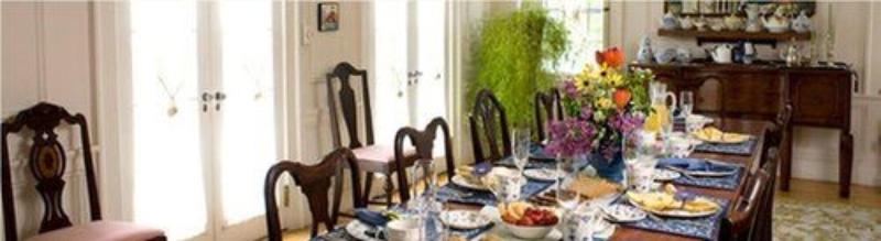Harbour House Inn image