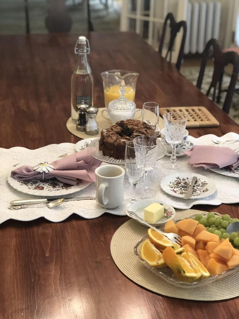 Harbour House Inn image
