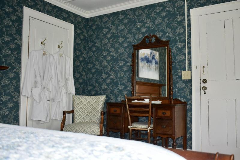 Harbour House Inn image