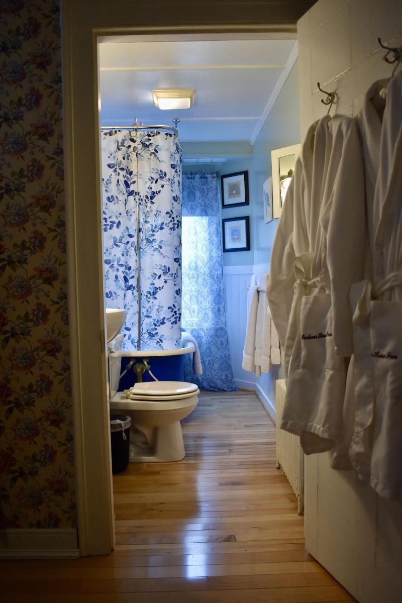 Harbour House Inn image