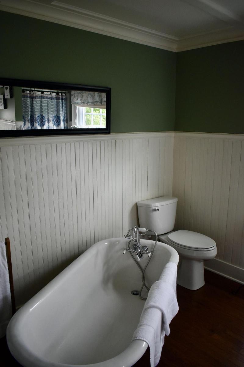 Harbour House Inn image