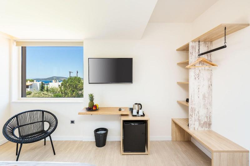 180 South Seaside Hotel image