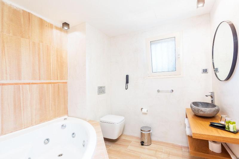 180 South Seaside Hotel image