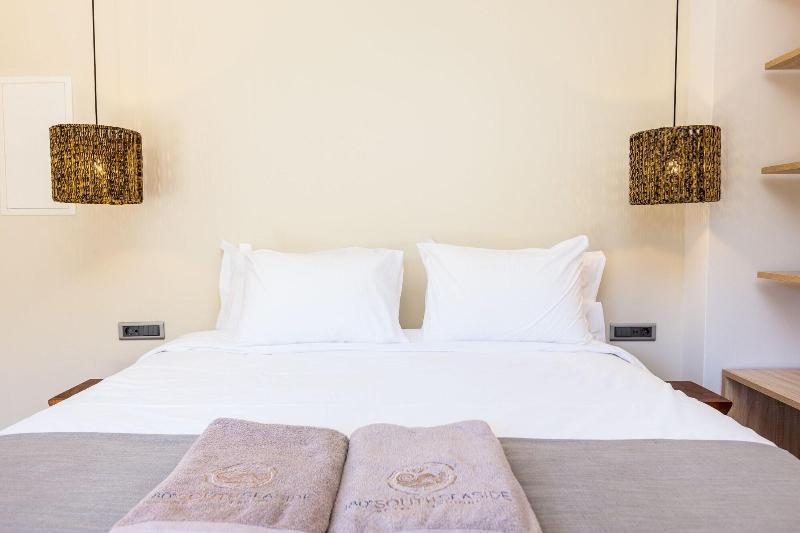 180 South Seaside Hotel image