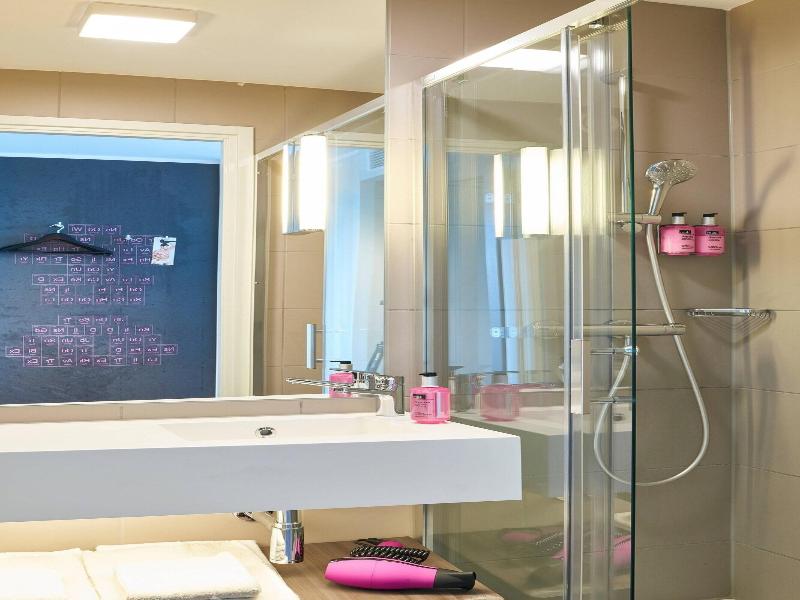 Moxy Paris Charles De Gaulle Airport image