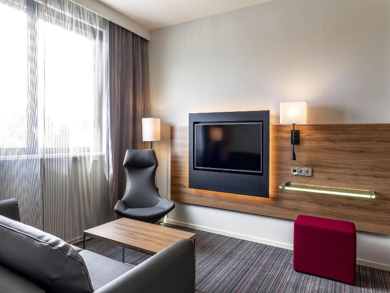 Moxy Paris Charles De Gaulle Airport image