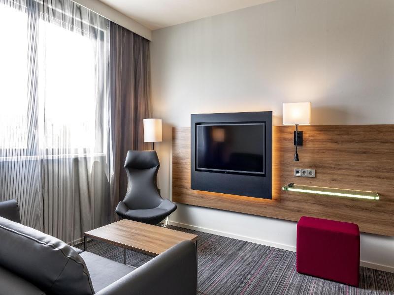 Moxy Paris Charles De Gaulle Airport image
