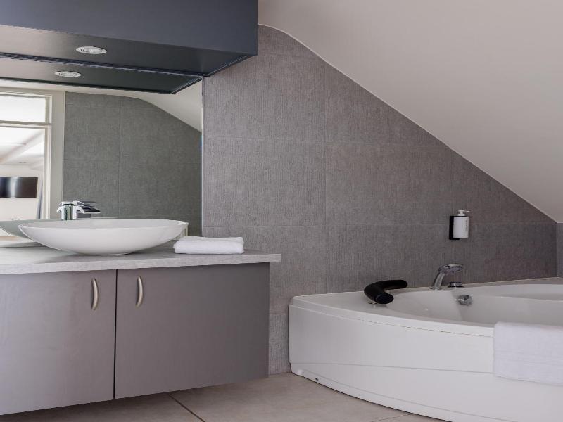 Hotel Paradisio By Wp Hotels image