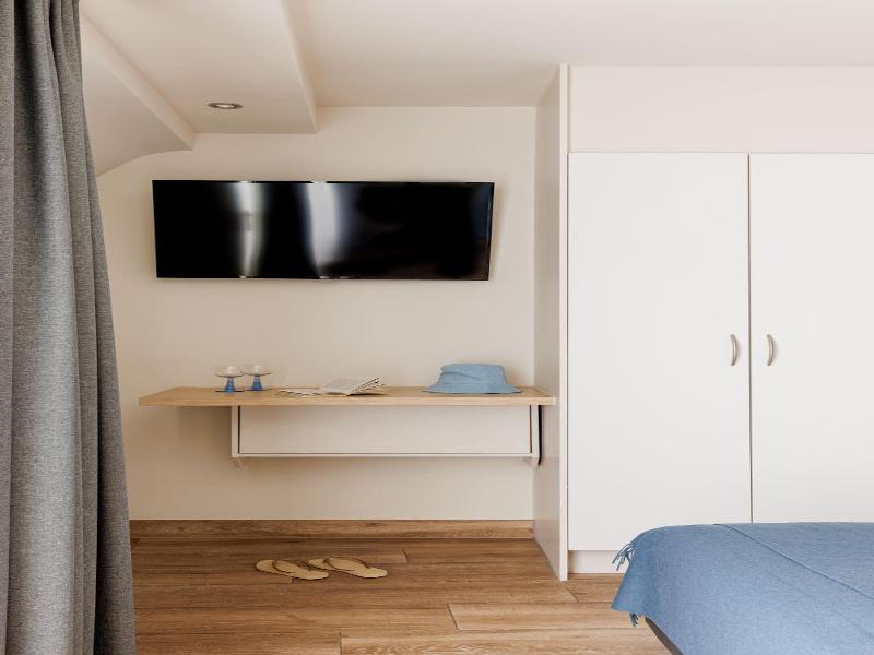 Hotel Paradisio By Wp Hotels image