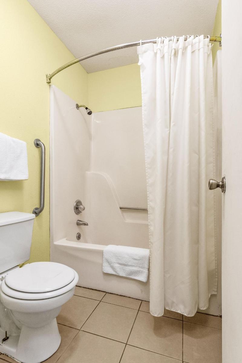 Executive Inn Portland 5