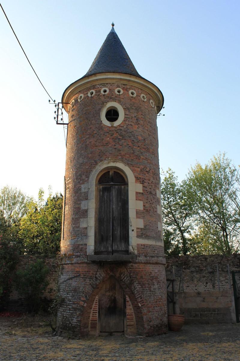 Chateau De Craon image
