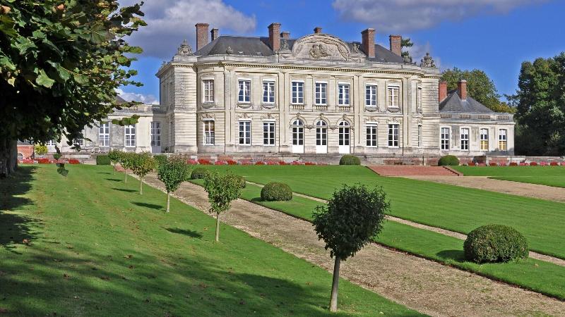 Chateau De Craon image