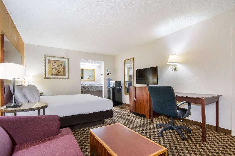 Americas Best Value Inn Wadesboro image